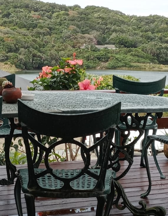 6 Bedroom Property for Sale in Morgans Bay Eastern Cape